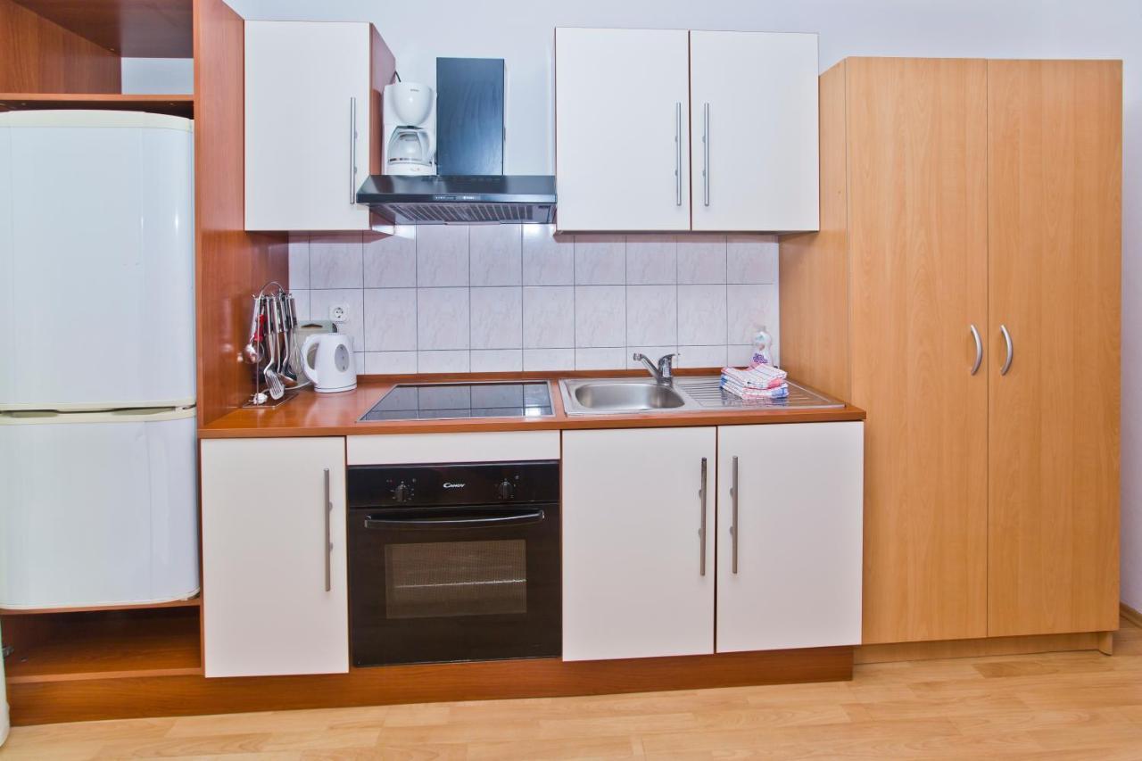 Apartments Barcot Хвар Екстер'єр фото